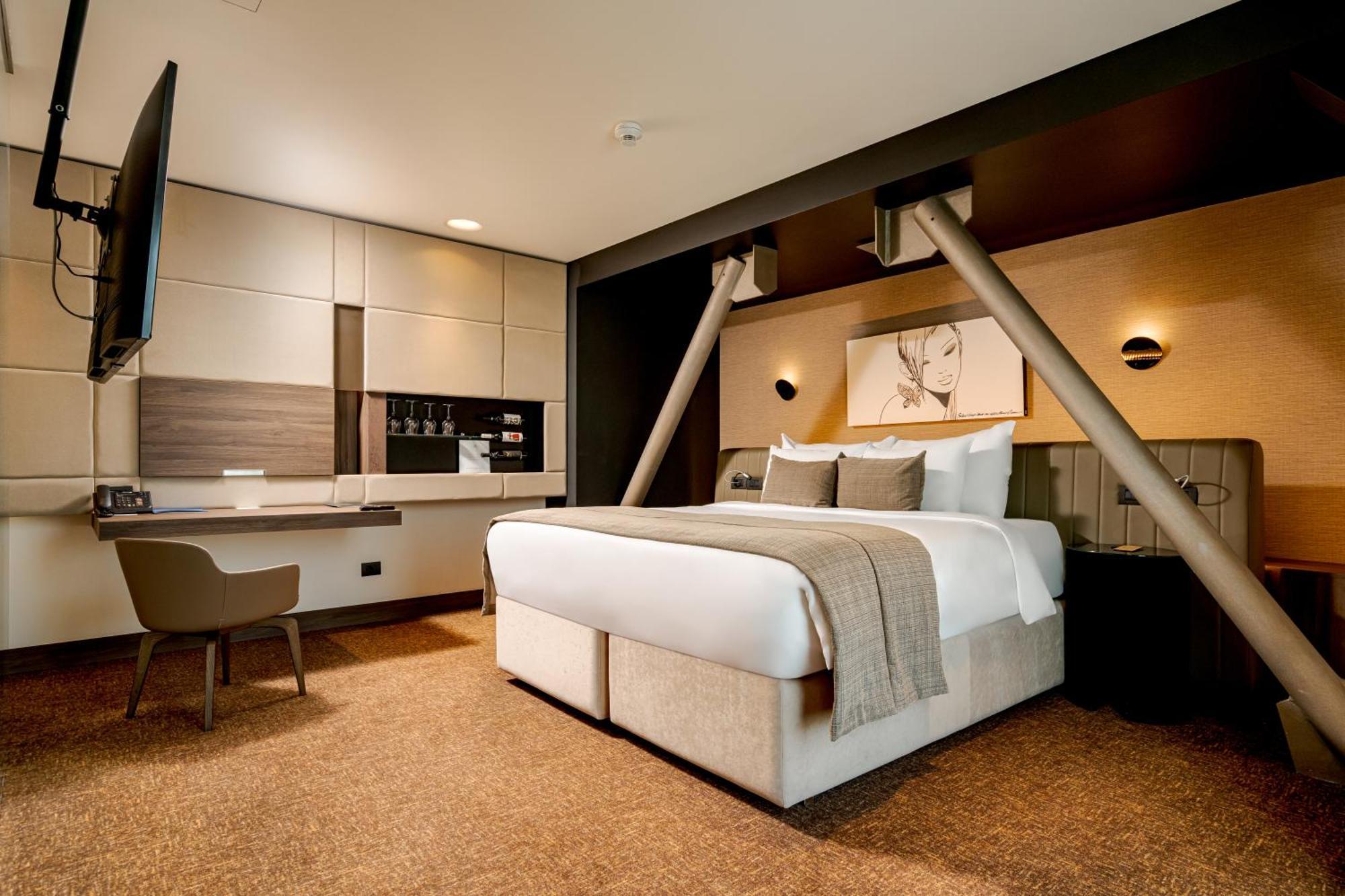 Hotel Kronwell Brasov